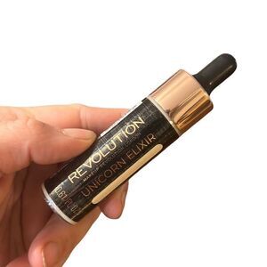 Makeup Revolution unicorn elixir Liquid Highlighter‎ .61 fl oz